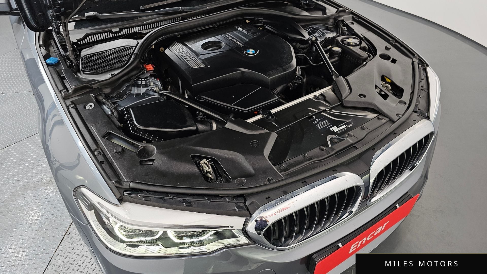 BMW 5 Series (G30) 2017 — миниатюра 6