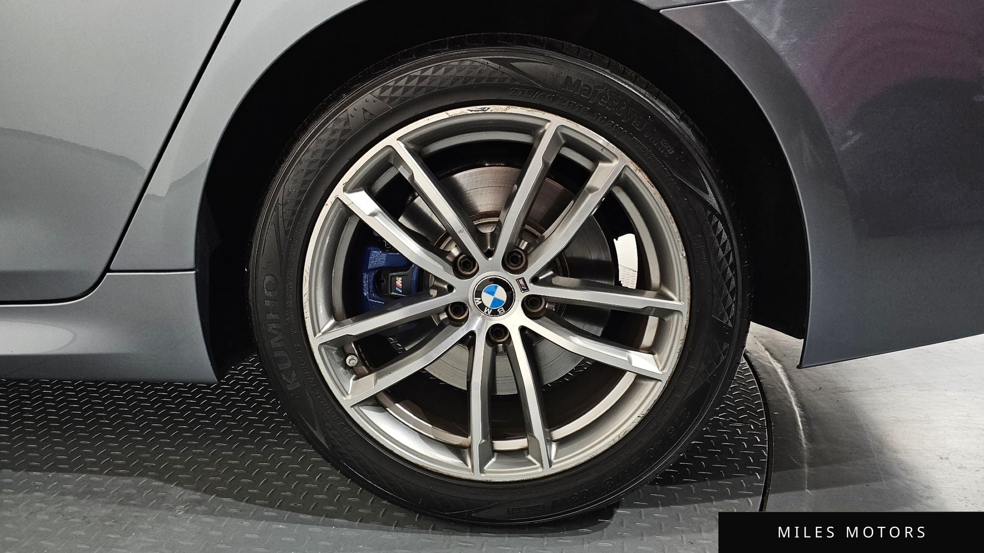 BMW 5 Series (G30) 2017 — миниатюра 7