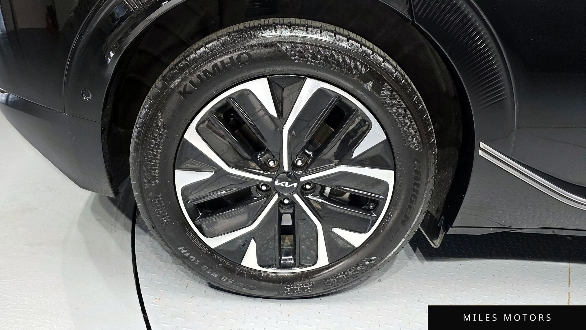 Kia EV6 2023 — миниатюра 5