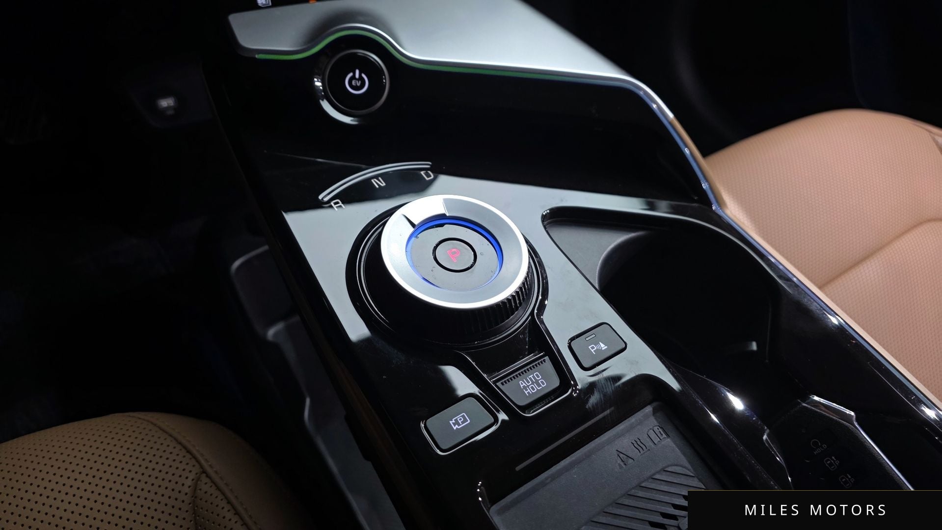 Kia EV6 2023 — миниатюра 12