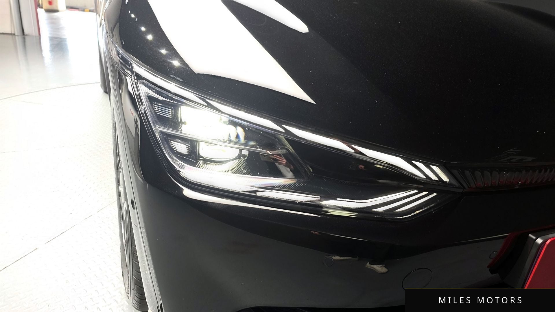 Kia EV6 2023 — миниатюра 8