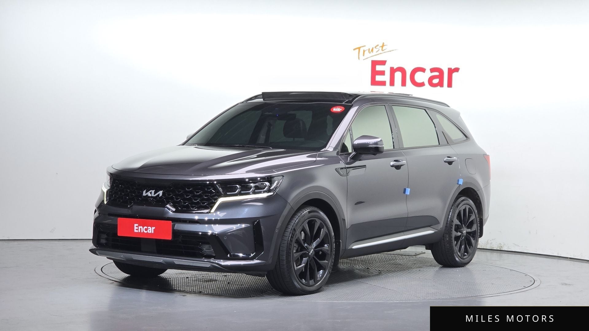 Kia Sorento 2023 — фото 1 из 12