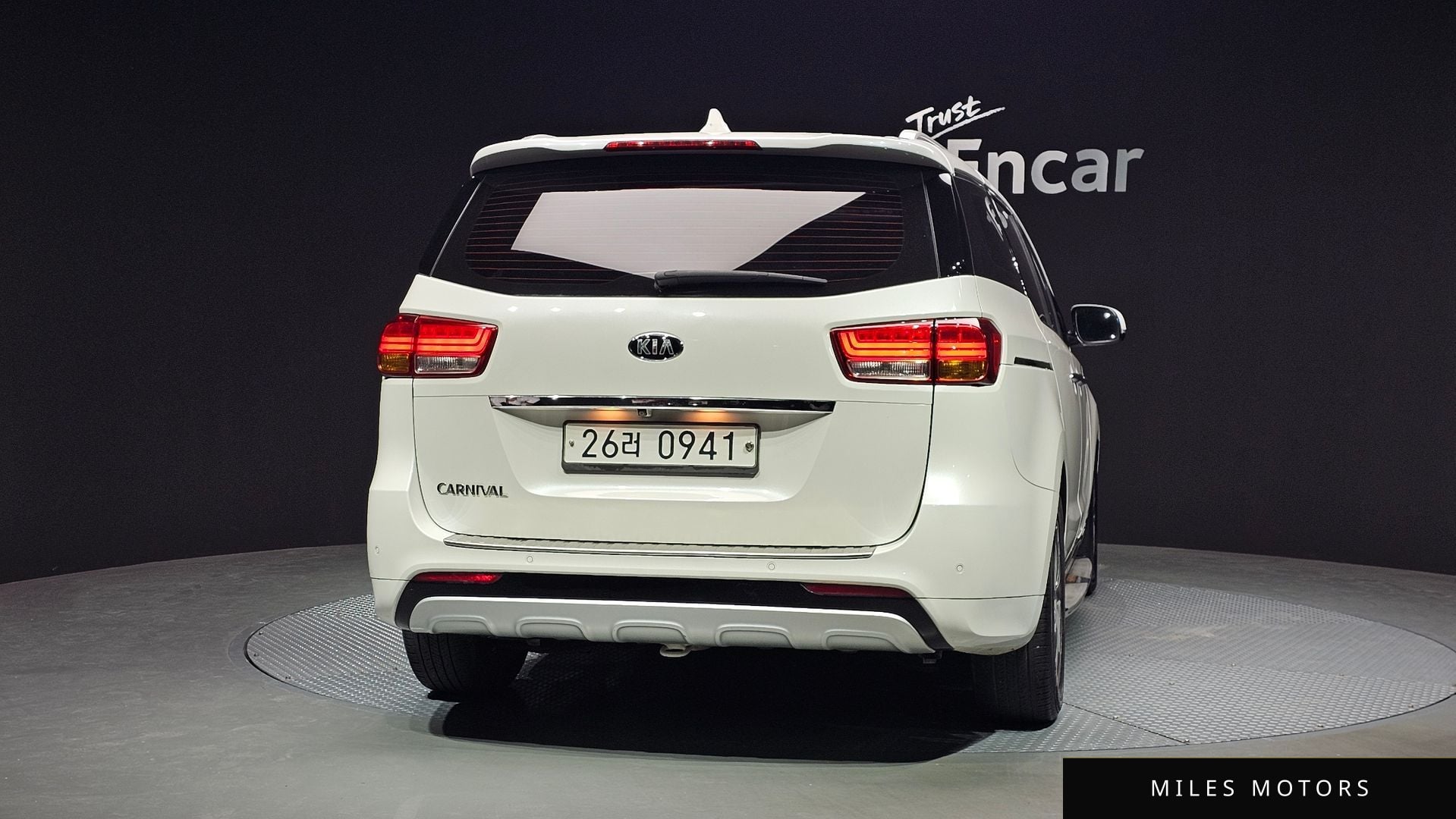 Kia Canival 2016 — миниатюра 4