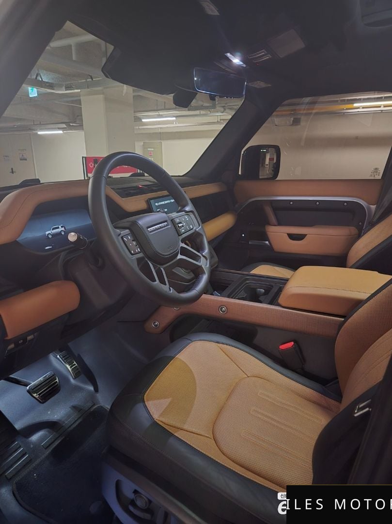 Land Rover Defender 2024 — миниатюра 5