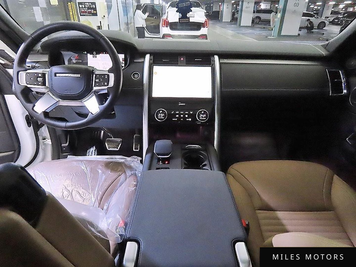 Land Rover Discovery 2025 — миниатюра 10