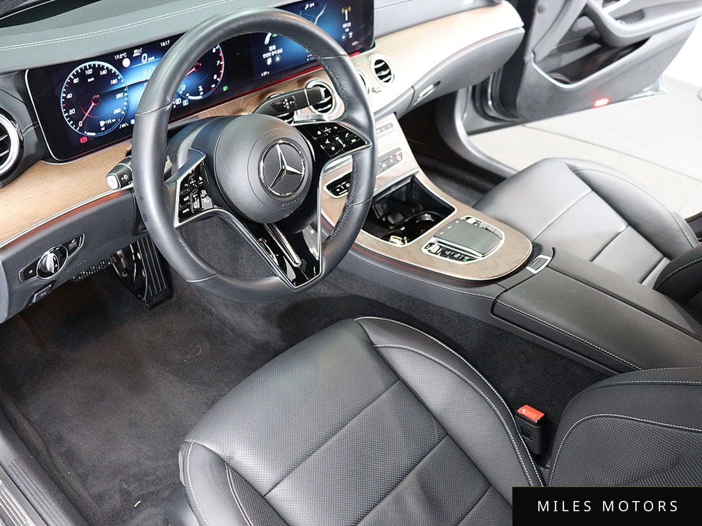 Mercedes-Benz E-Class W213 2022 — миниатюра 7