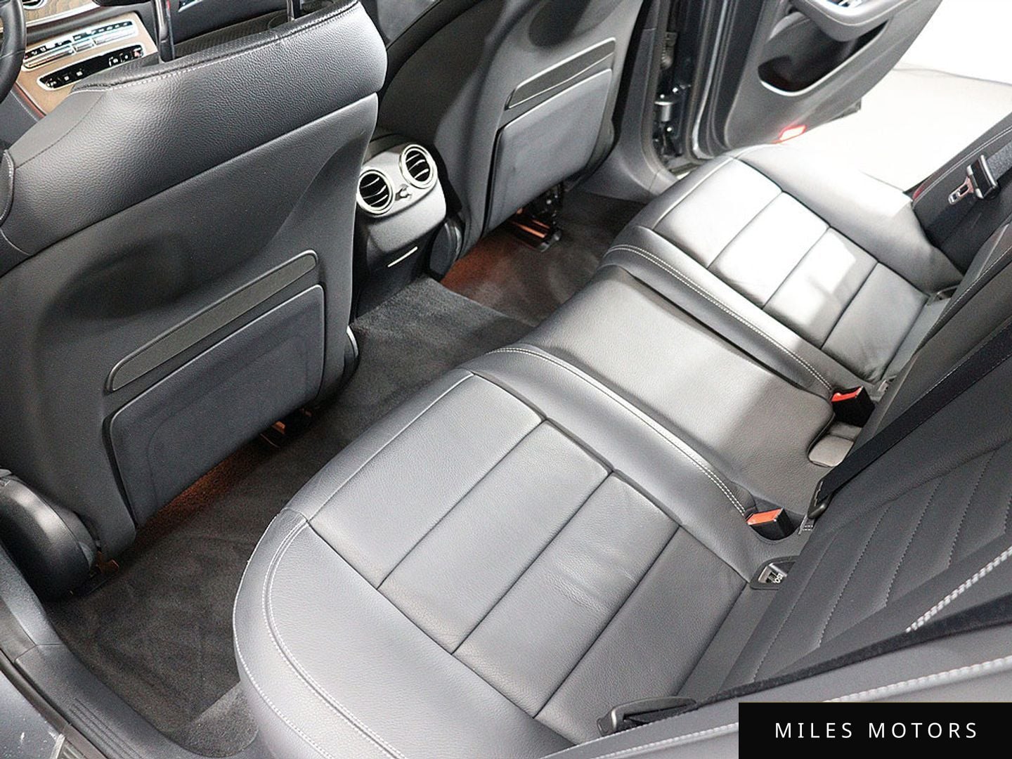Mercedes-Benz E-Class W213 2022 — миниатюра 8