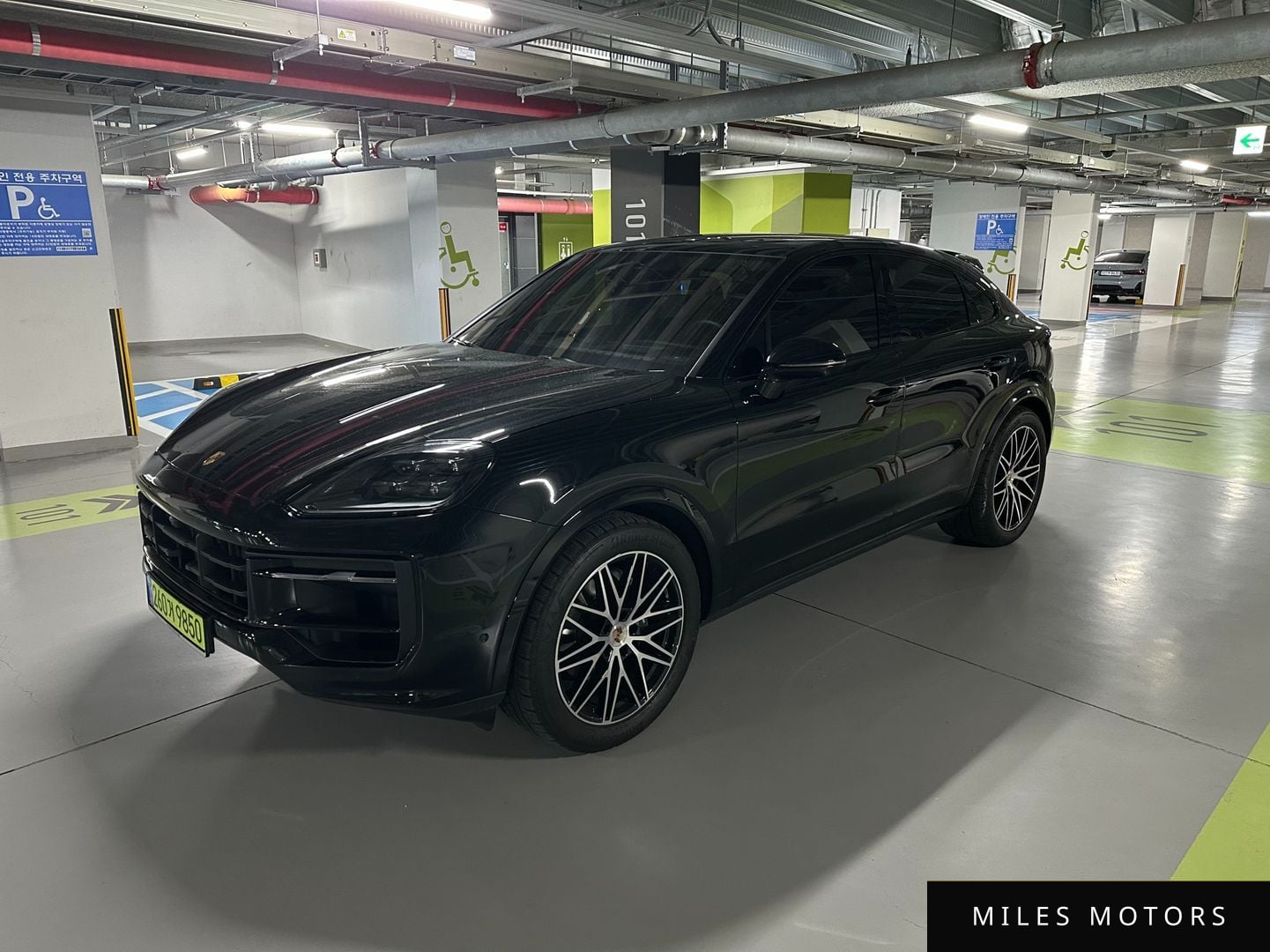 Porsche Cayenne 2025 — миниатюра 3