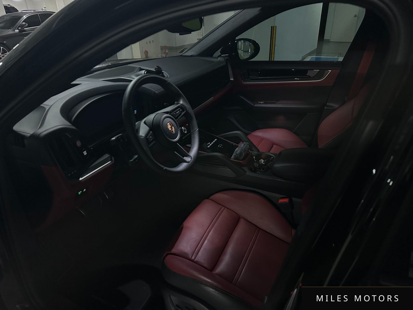 Porsche Cayenne 2025 — миниатюра 11