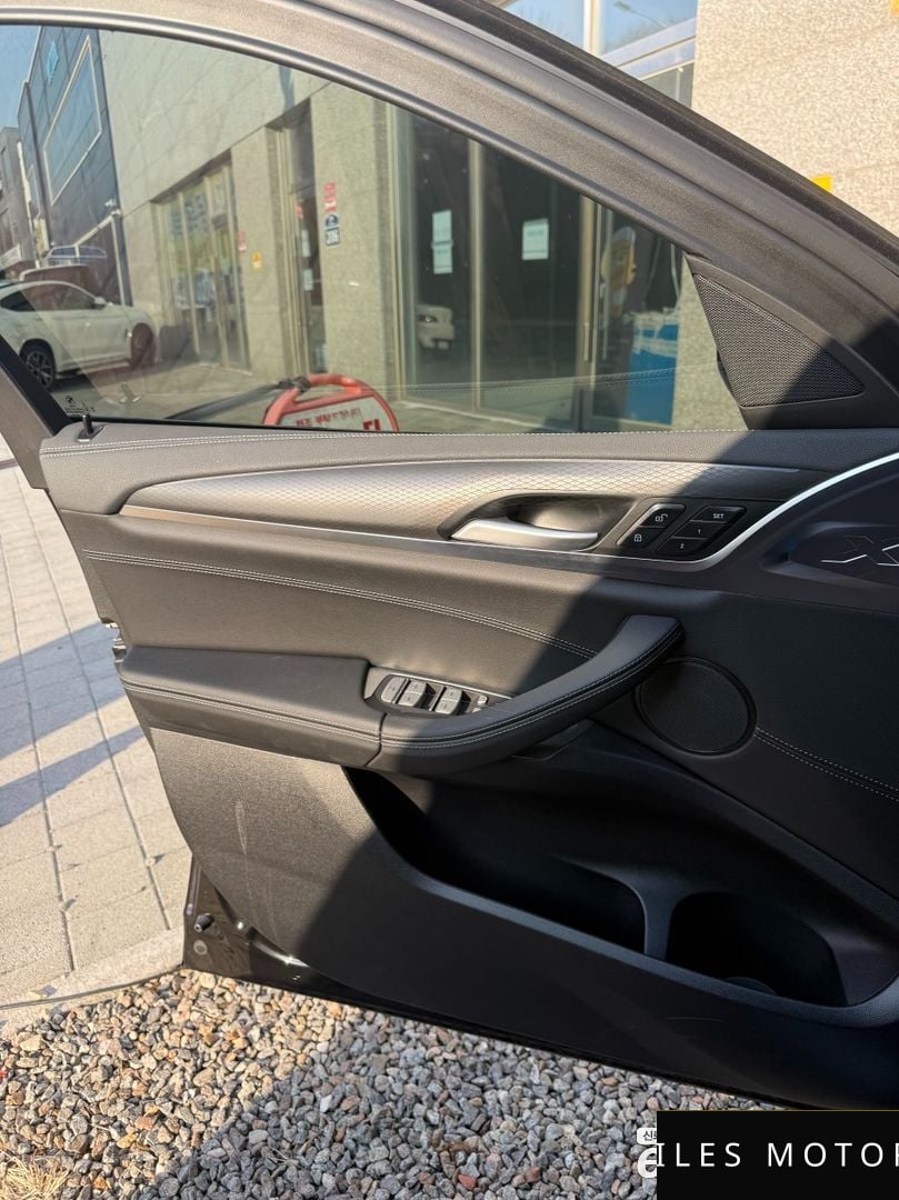 BMW X4 (G02) 2024 — миниатюра 9