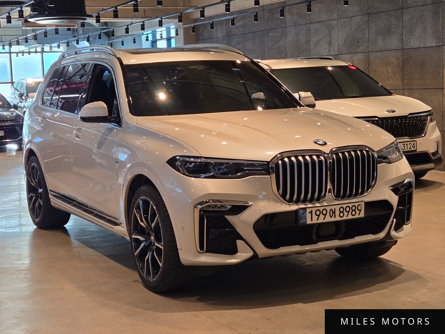 BMW X7 (G07) 2021 — миниатюра 2