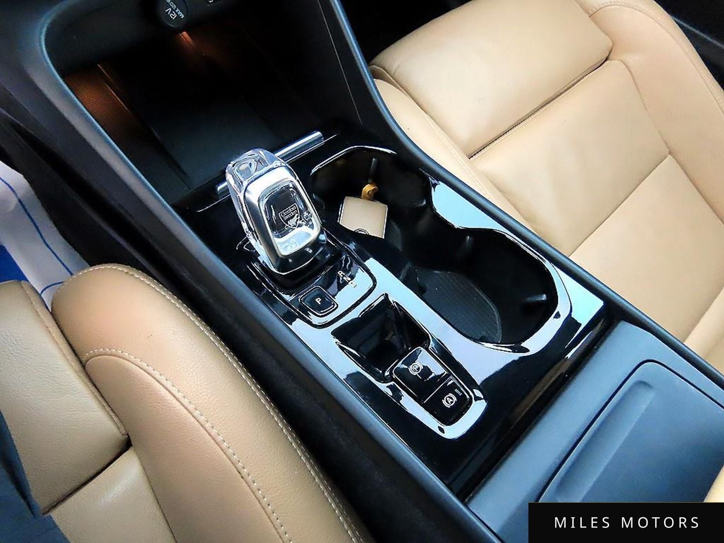 Volvo XC40 2019 — миниатюра 10