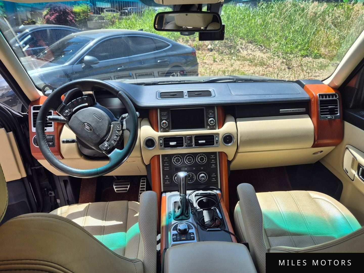 Land Rover Range Rover 2010 — миниатюра 6