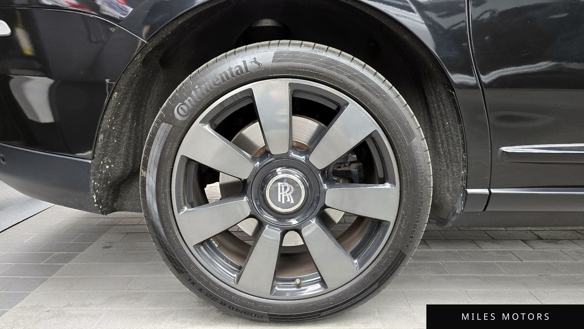Rolls-Royce Cullinan 2019 — миниатюра 5