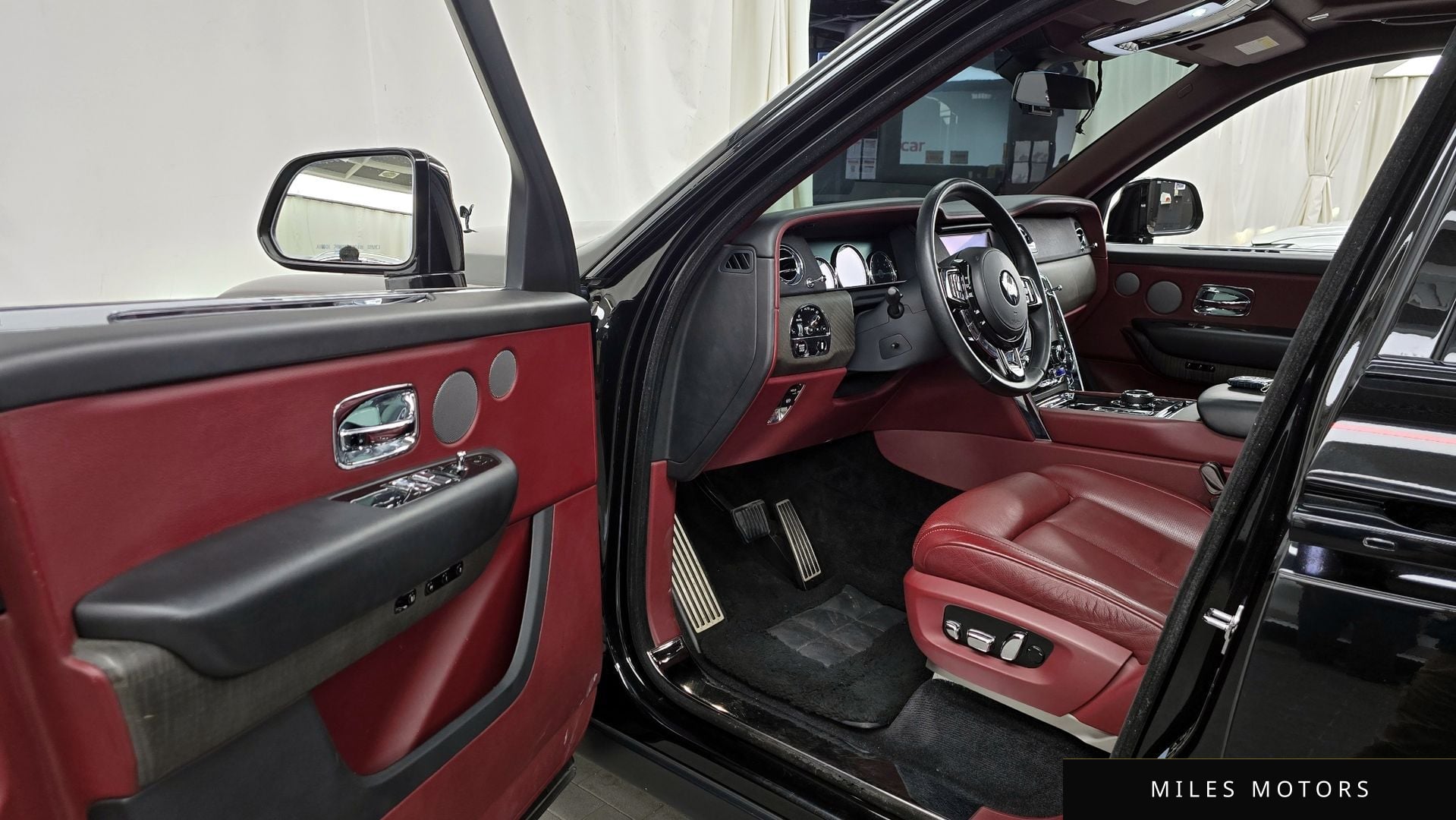 Rolls-Royce Cullinan 2019 — миниатюра 10