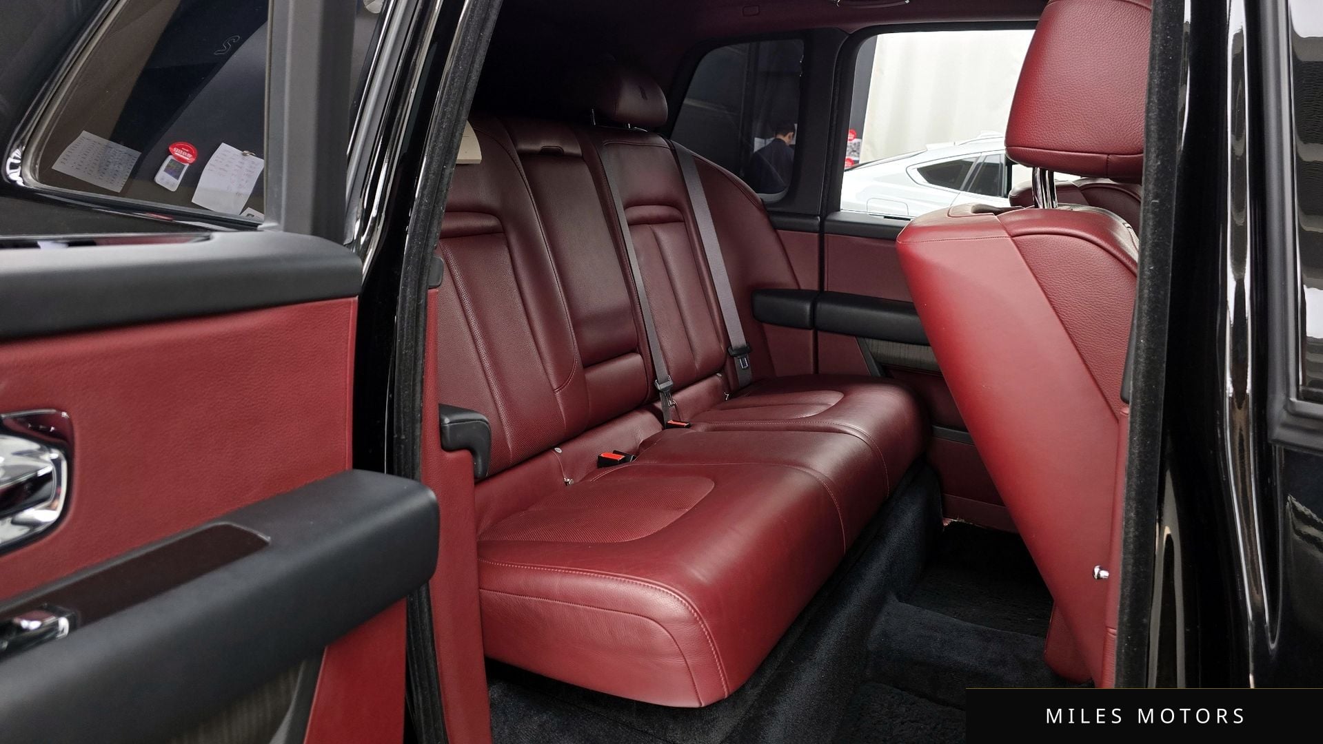 Rolls-Royce Cullinan 2019 — миниатюра 11