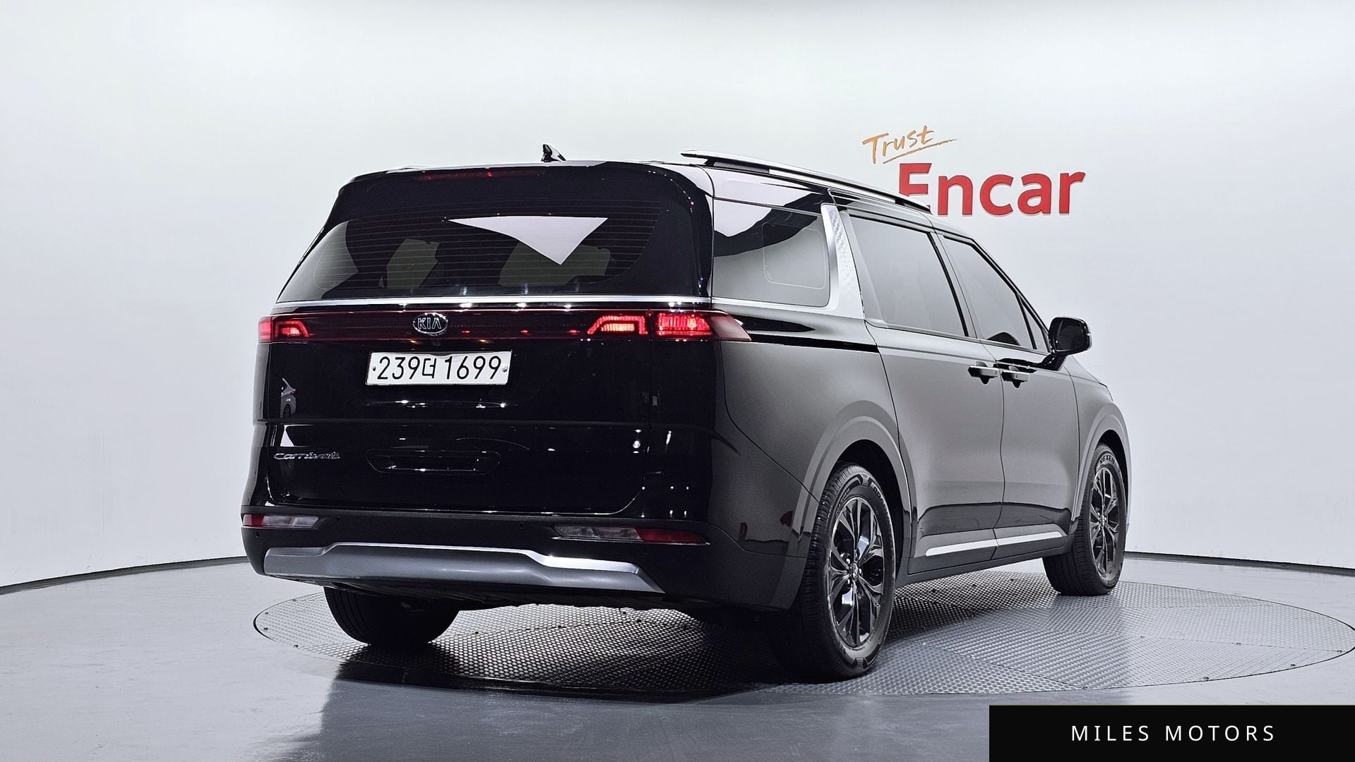 Kia Carnival 2021 — миниатюра 2