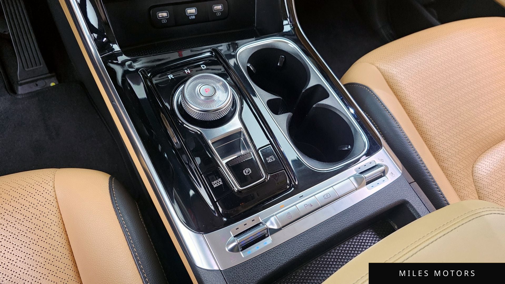 Kia Carnival 2021 — миниатюра 12