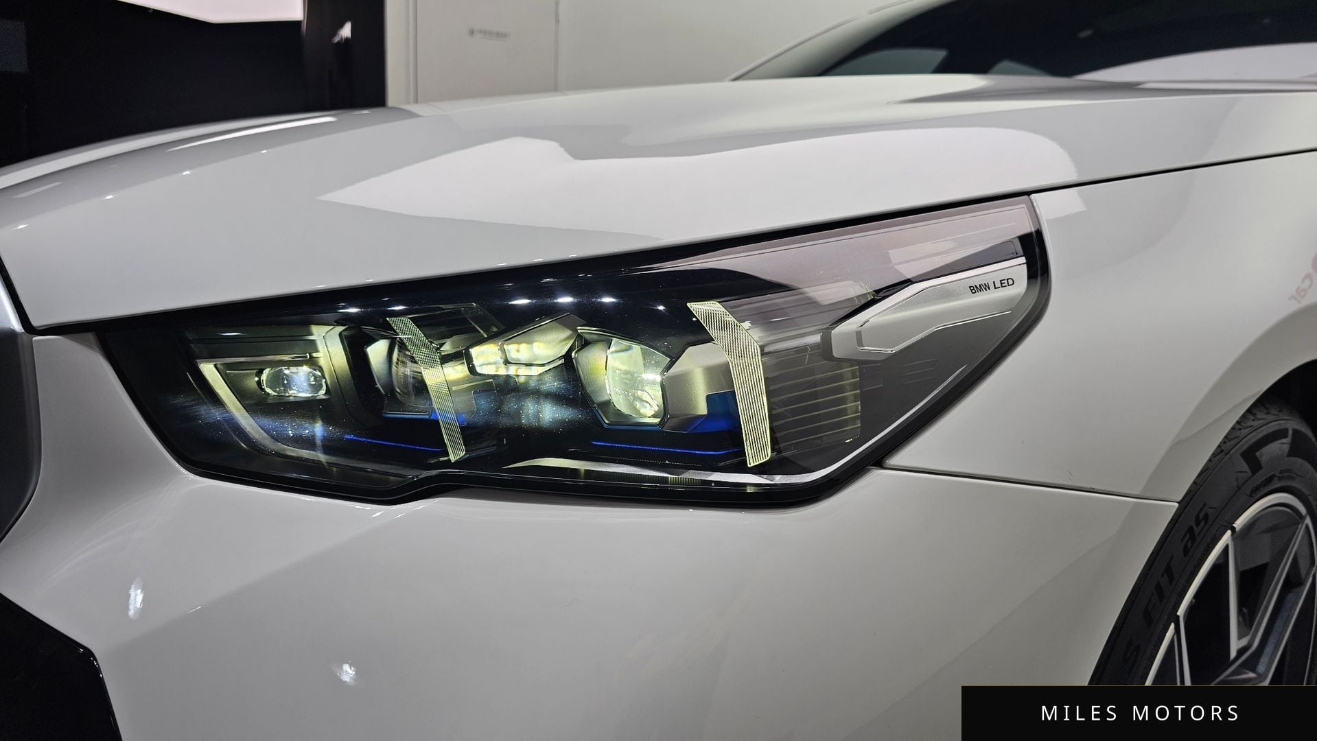 BMW 5 Series (G60) 2024 — миниатюра 8