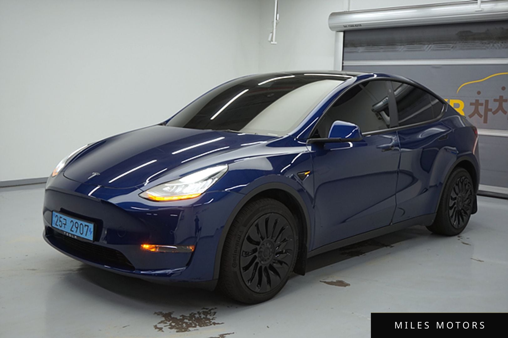 Tesla Model Y 2022 — миниатюра 3