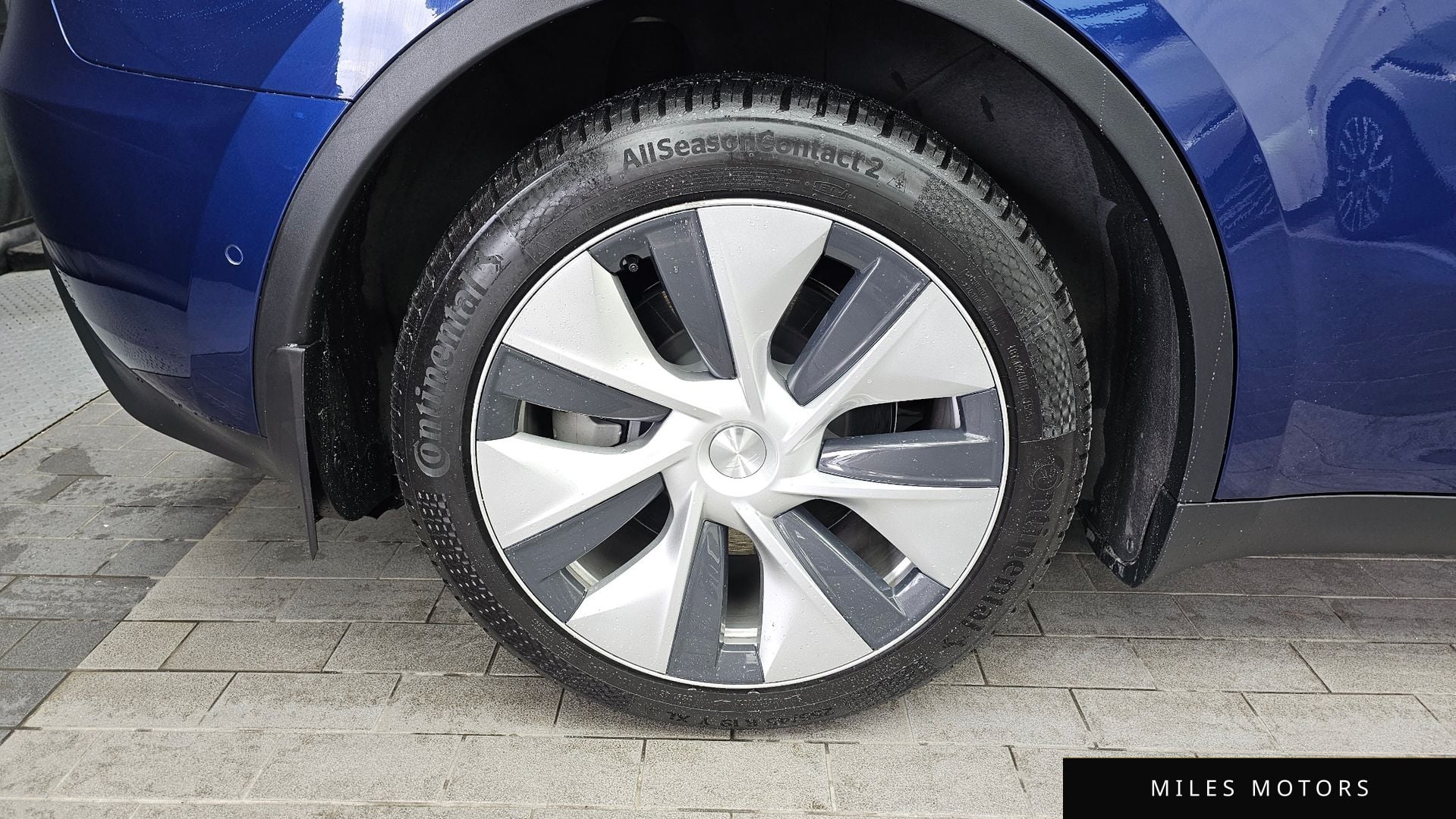 Tesla Model Y 2021 — миниатюра 5