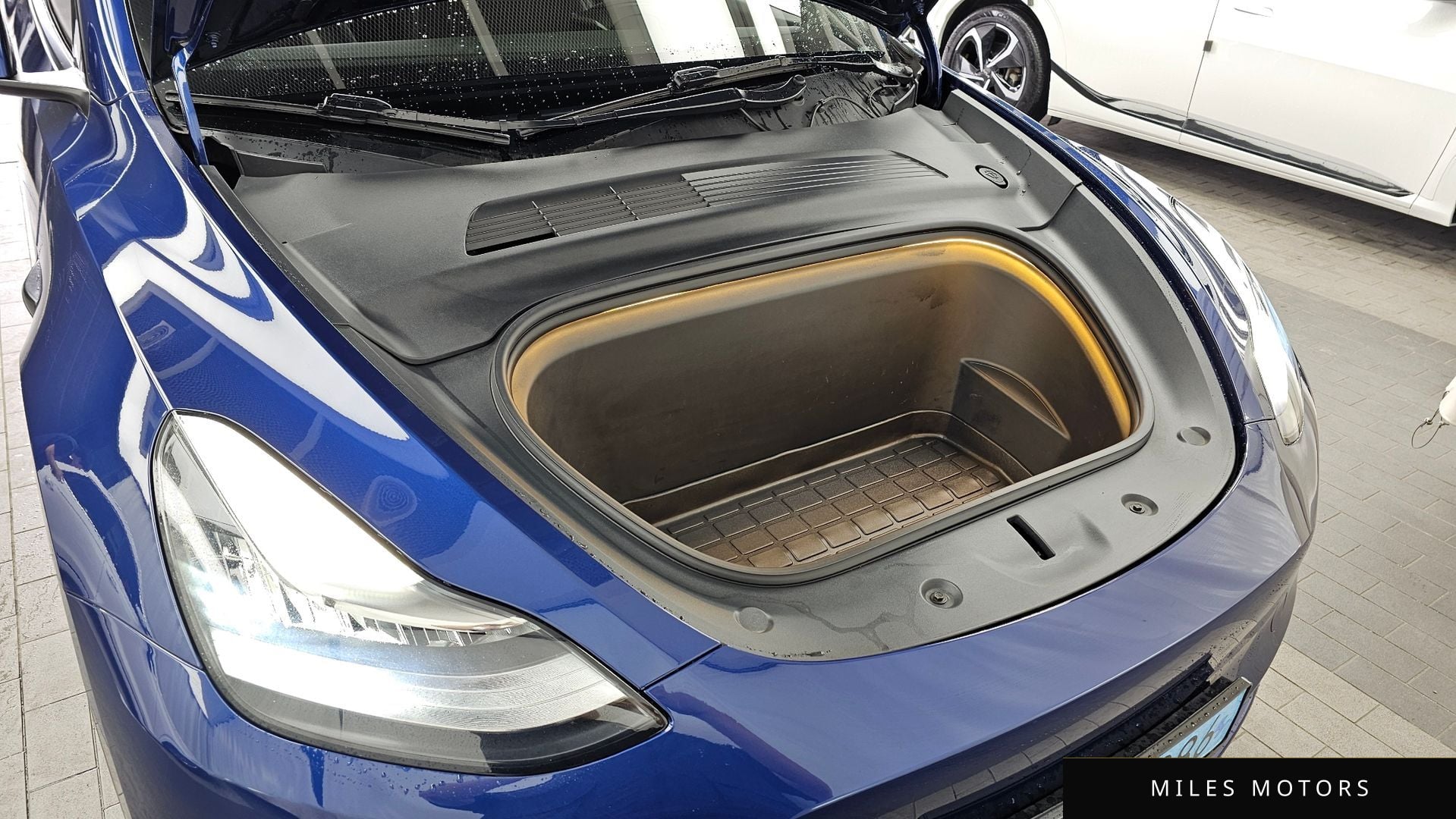Tesla Model Y 2021 — миниатюра 6