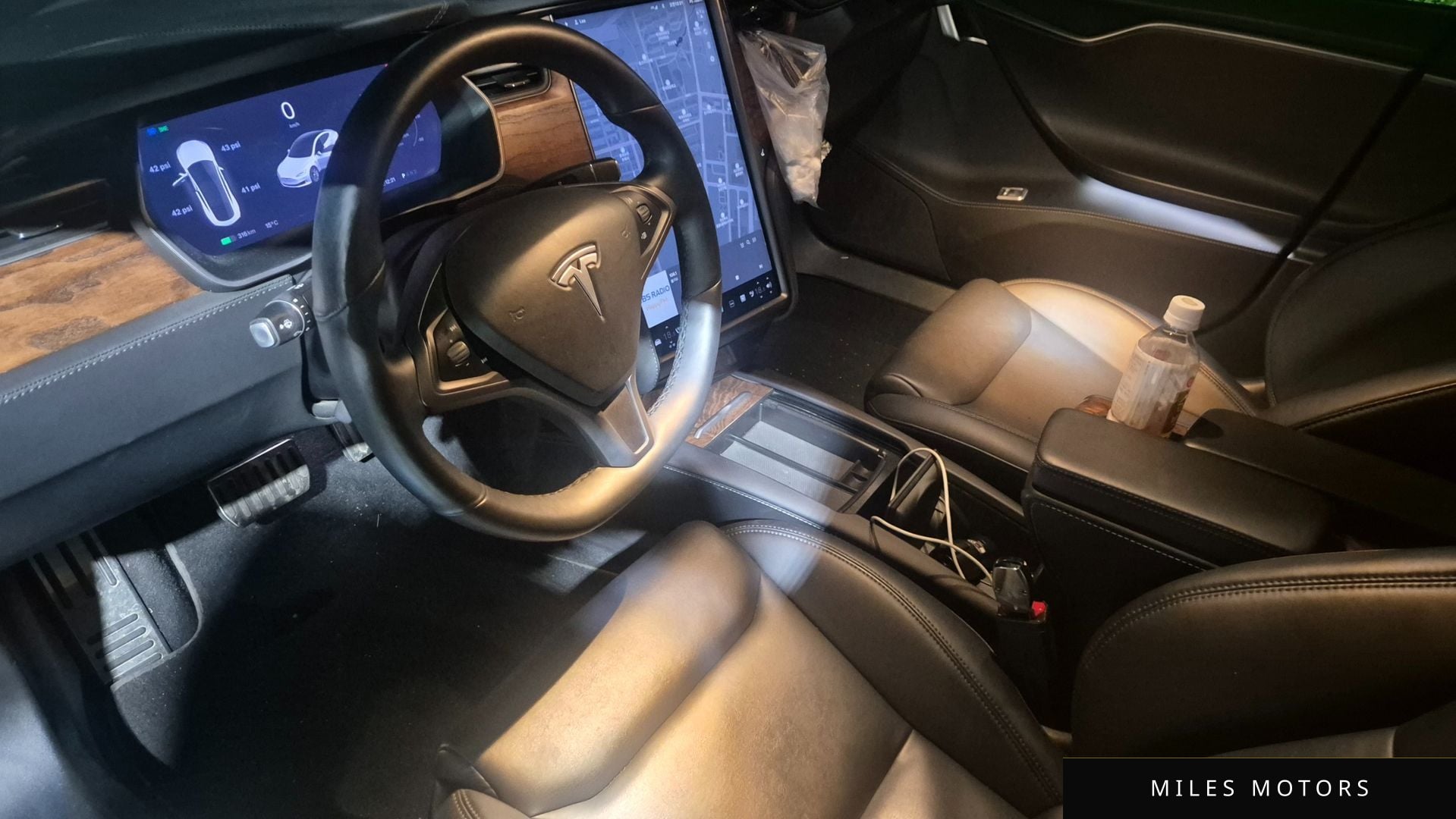 Tesla Model S 2020 — миниатюра 5
