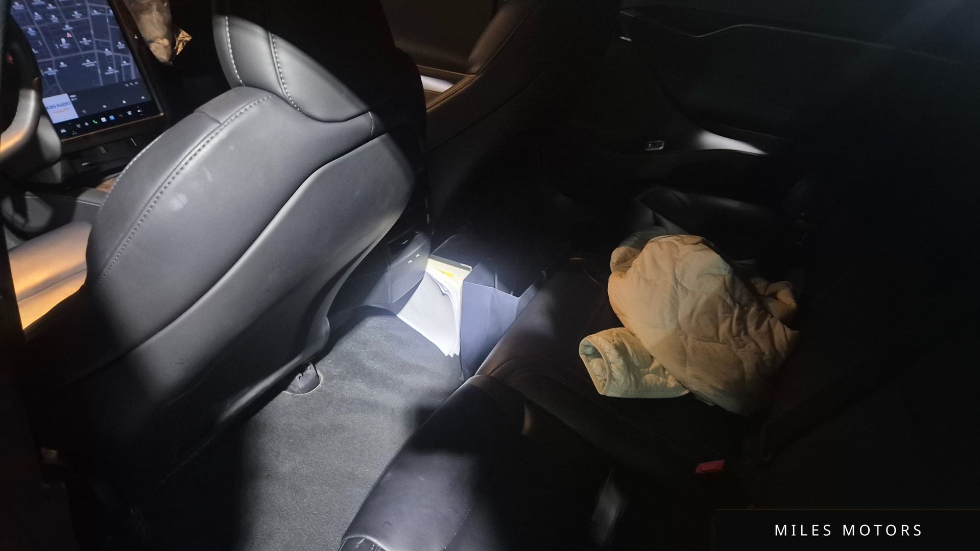 Tesla Model S 2020 — миниатюра 6