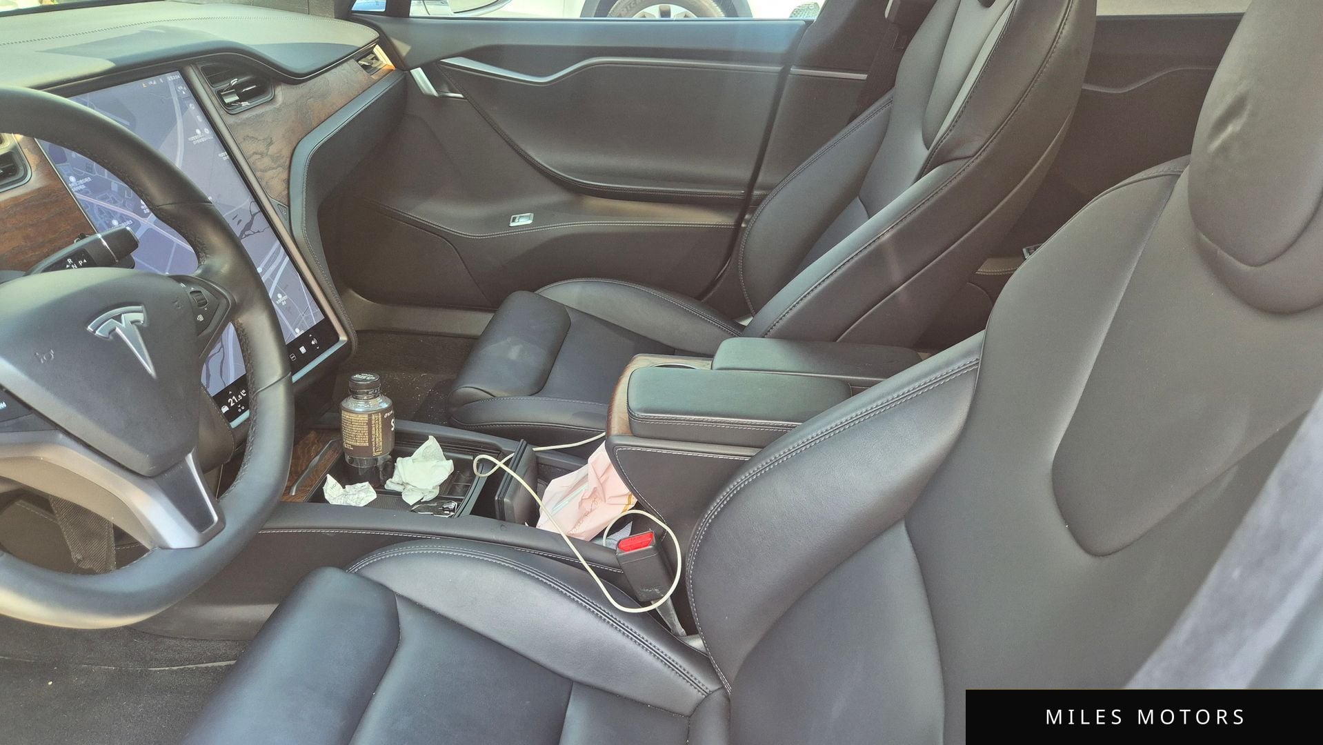 Tesla Model S 2020 — миниатюра 9