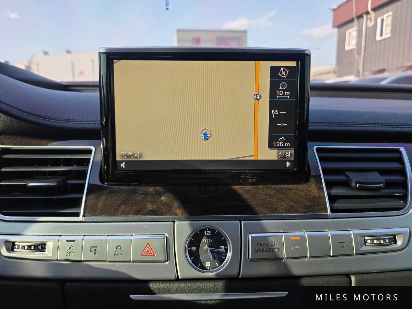 Audi A8 2015 — миниатюра 10