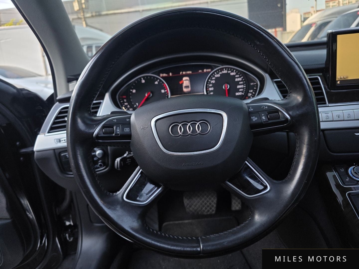 Audi A8 2015 — миниатюра 11