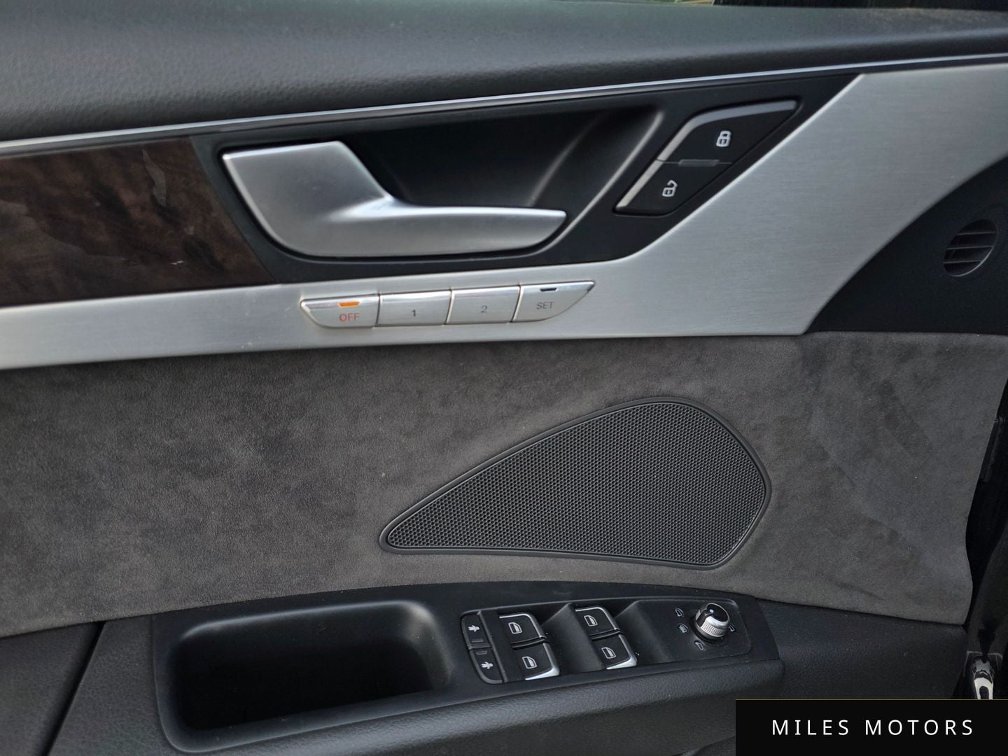 Audi A8 2015 — миниатюра 12