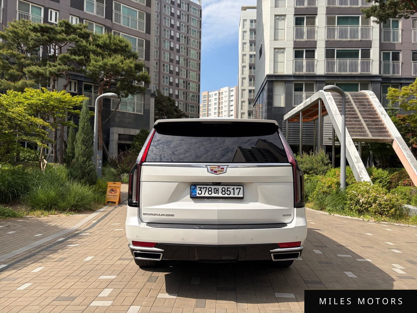 Cadillac Escalade 2022 — миниатюра 6