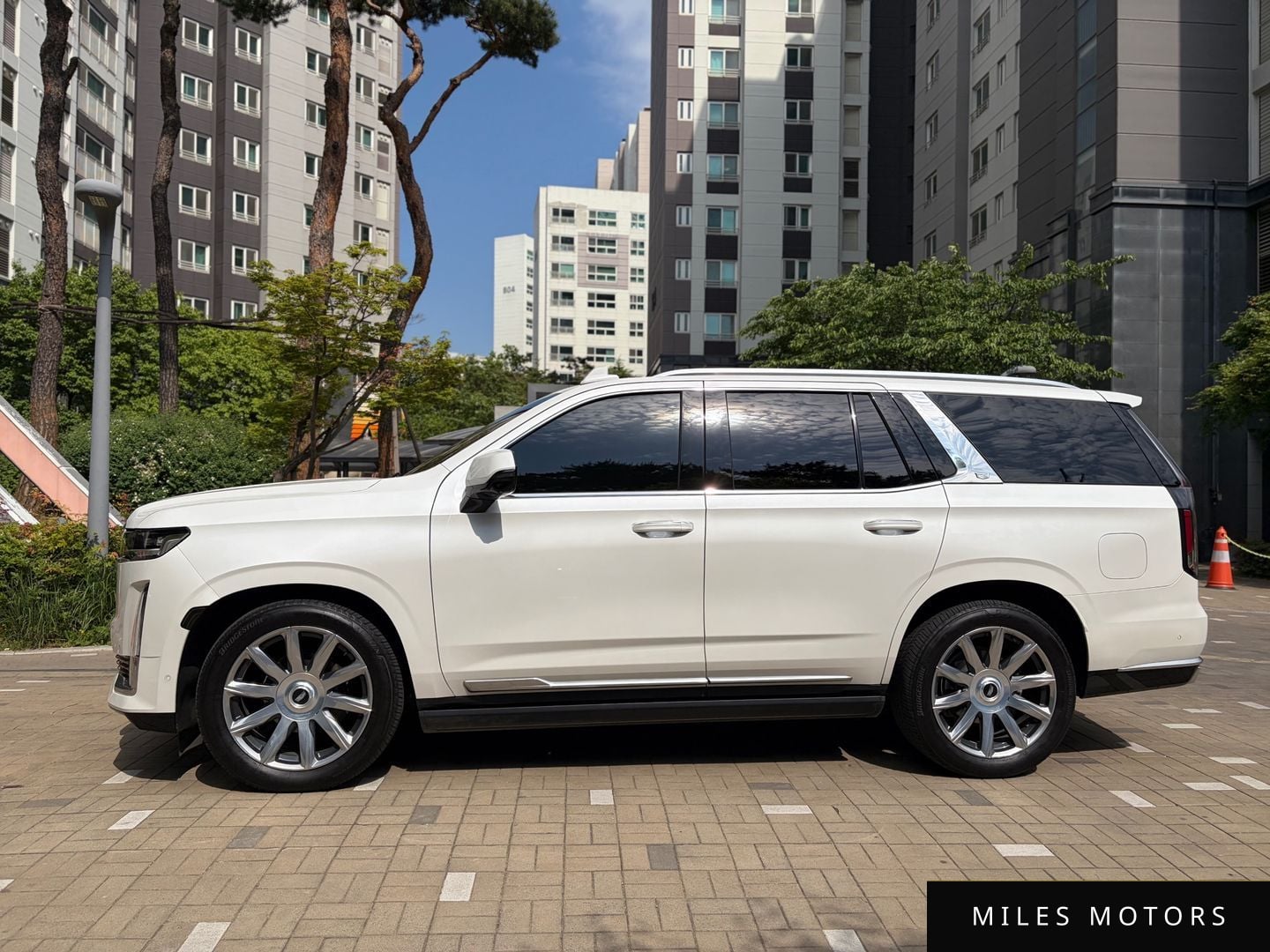 Cadillac Escalade 2022 — миниатюра 7