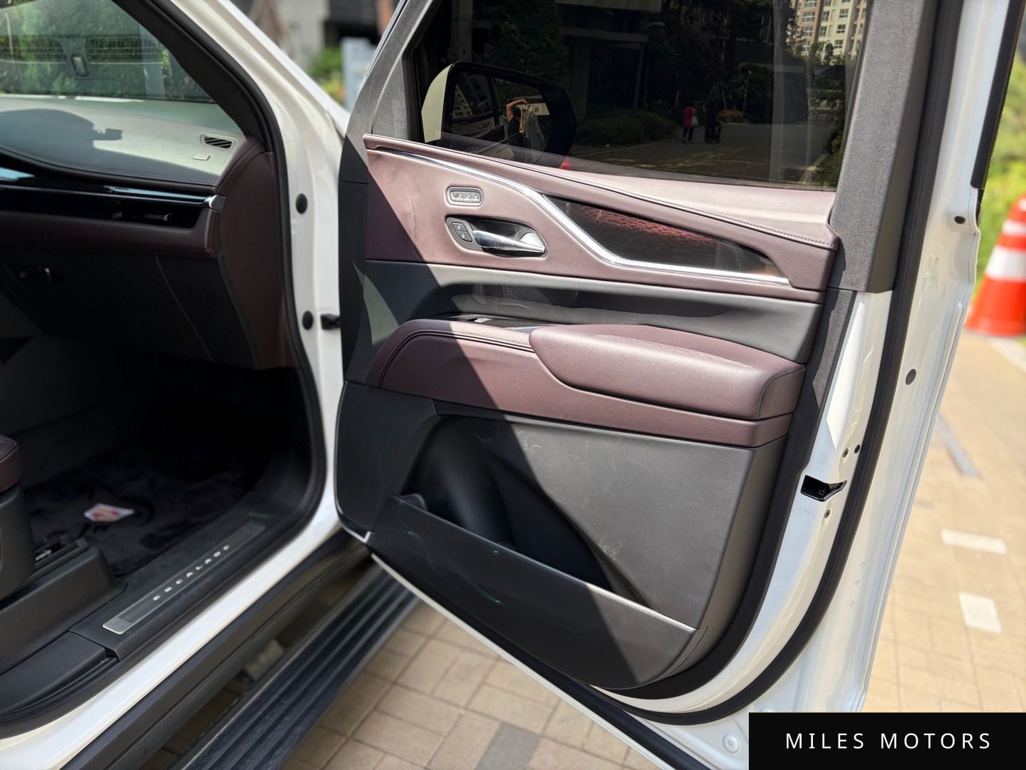 Cadillac Escalade 2022 — миниатюра 10