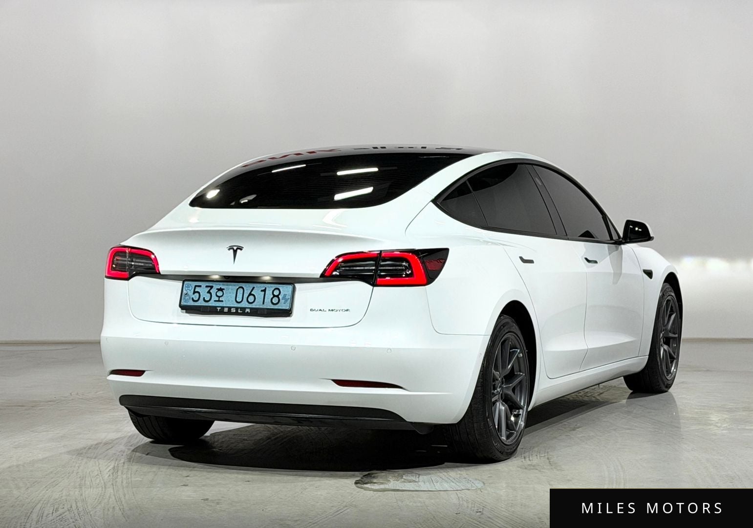 Tesla Model 3 2022 — миниатюра 4