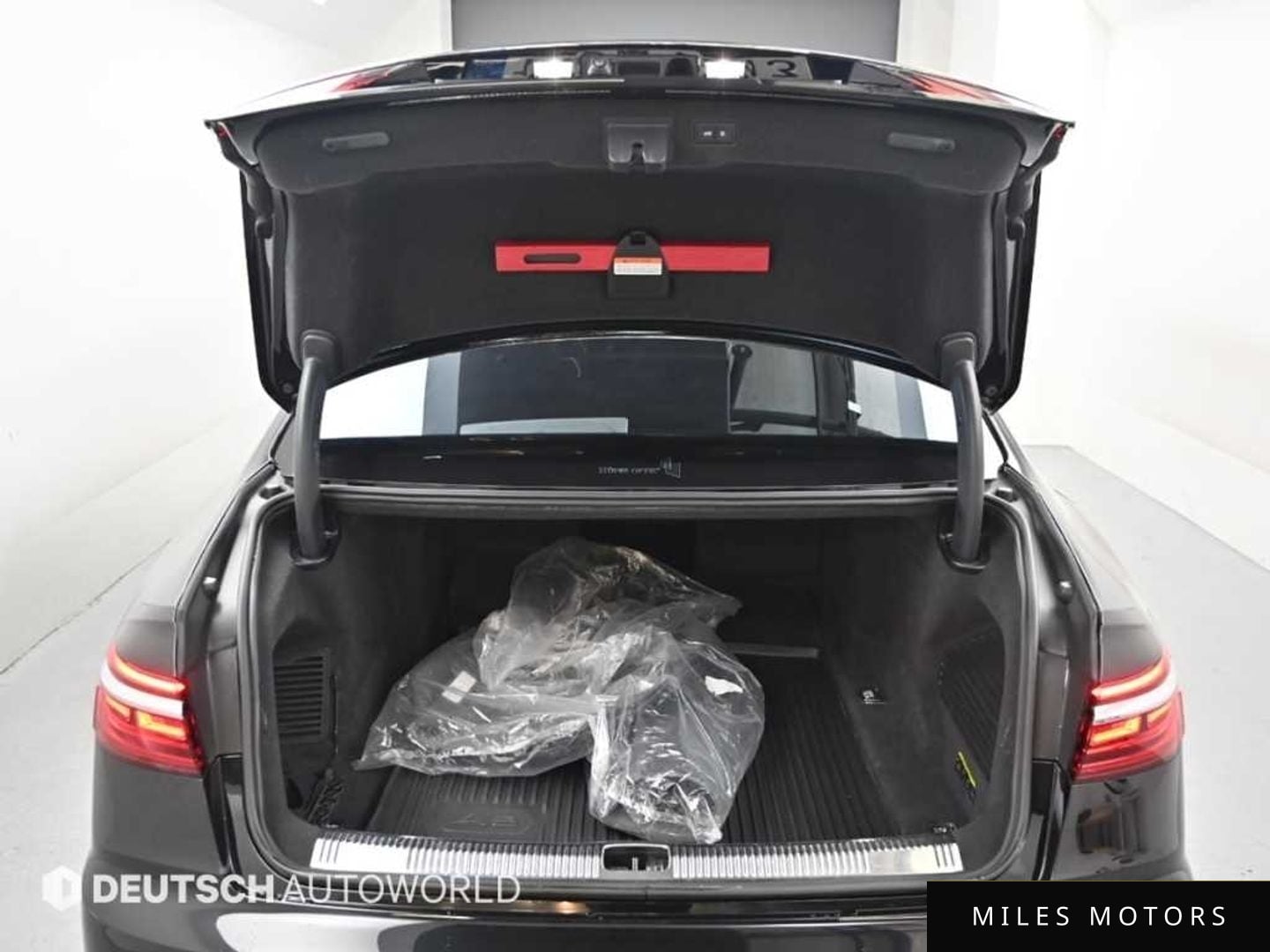 Audi A8 (D5) 2021 — миниатюра 5