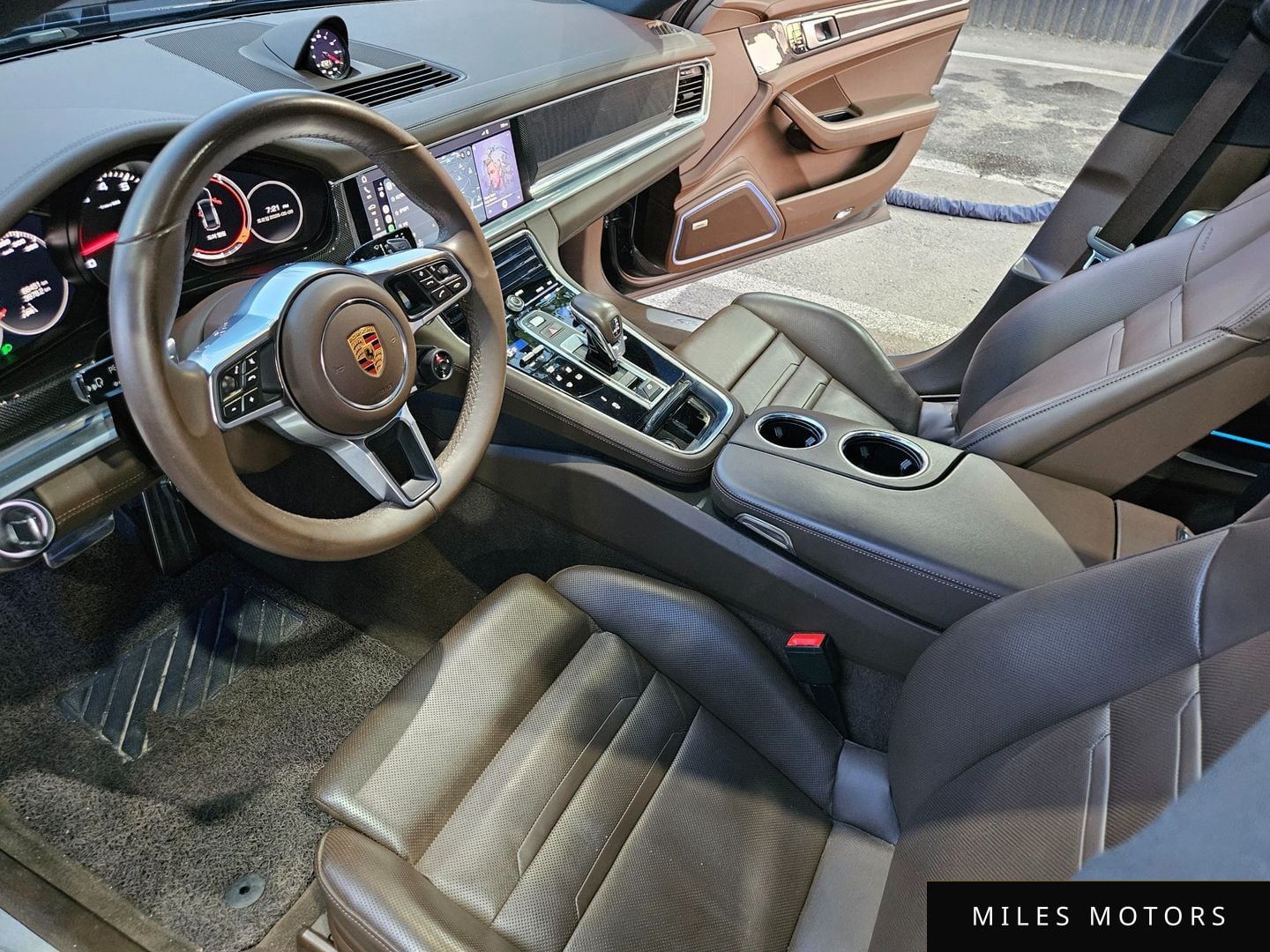Porsche Panamera 2018 — миниатюра 9
