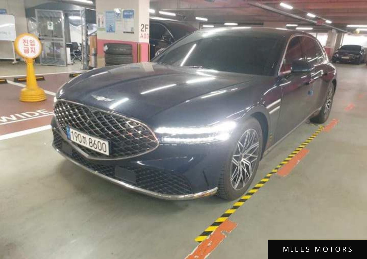 Genesis G90 (RS4) 2023 — миниатюра 2