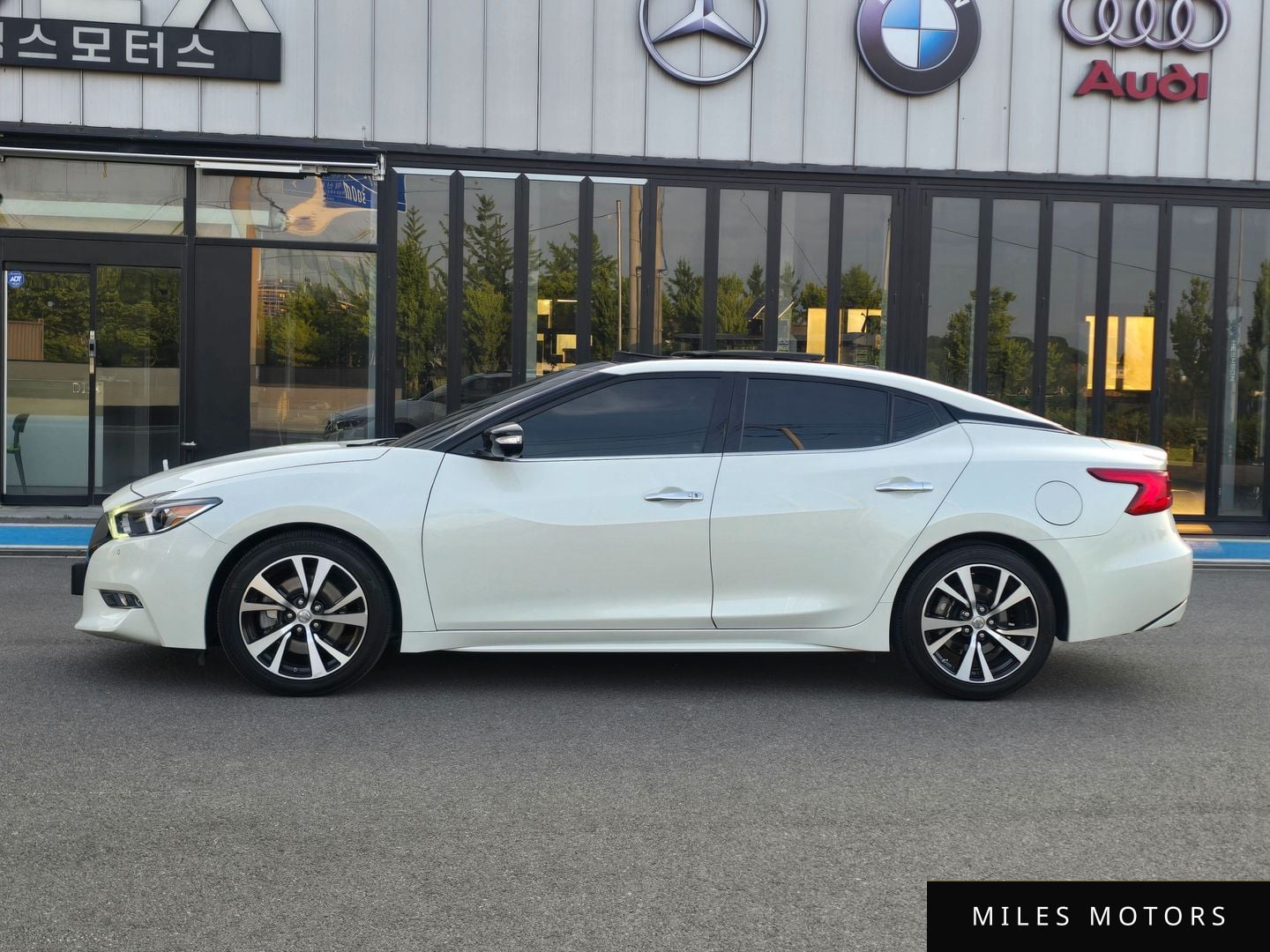 Nissan Maxima 2017 — миниатюра 3