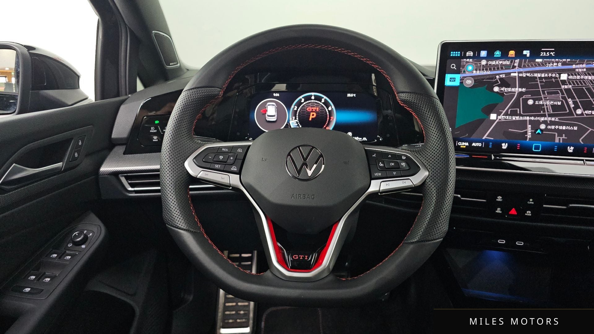 Volkswagen Golf 2025 — миниатюра 11
