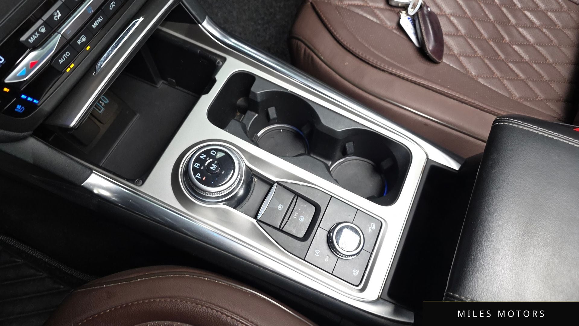 Ford Explorer 2020 — миниатюра 9