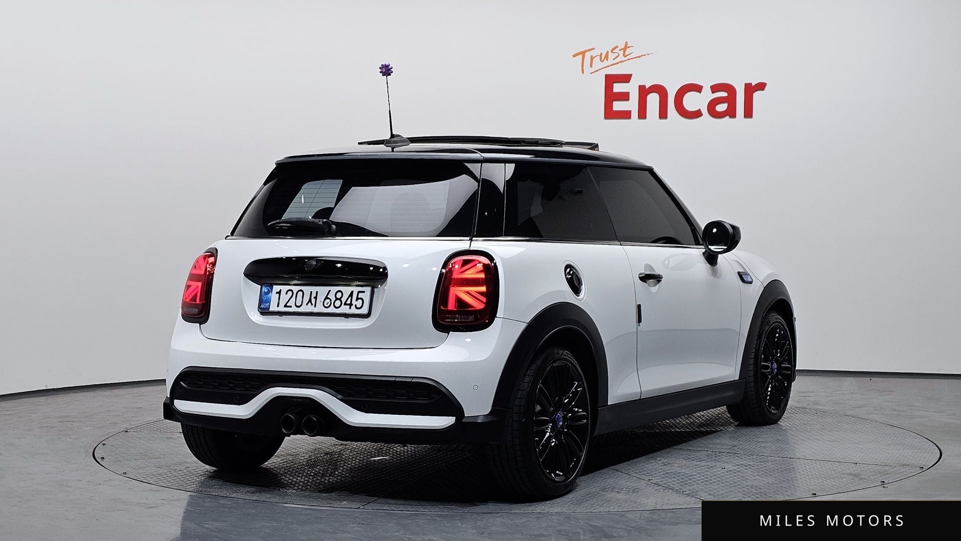 MINI Cooper S 2024 — миниатюра 2