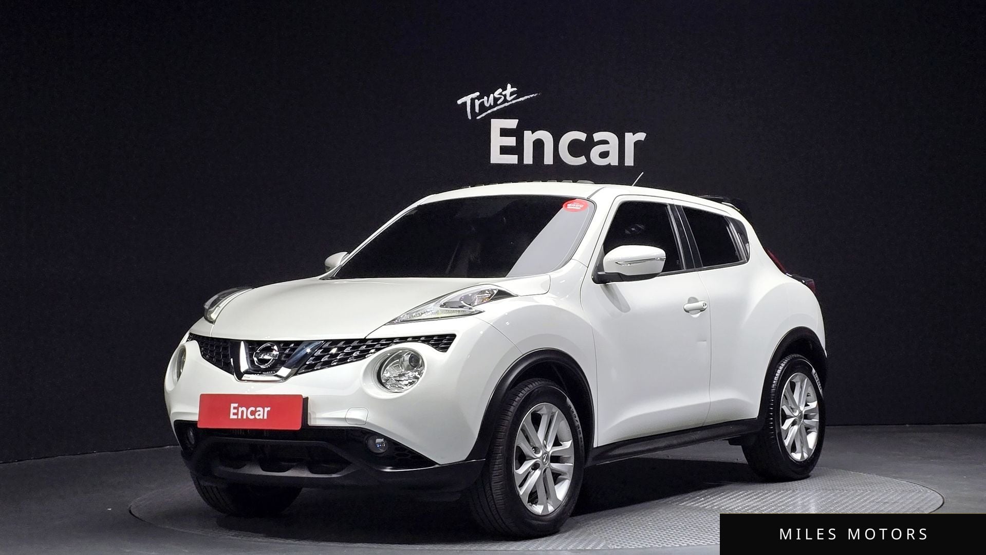 Nissan Juke 2017 — фото 1 из 12