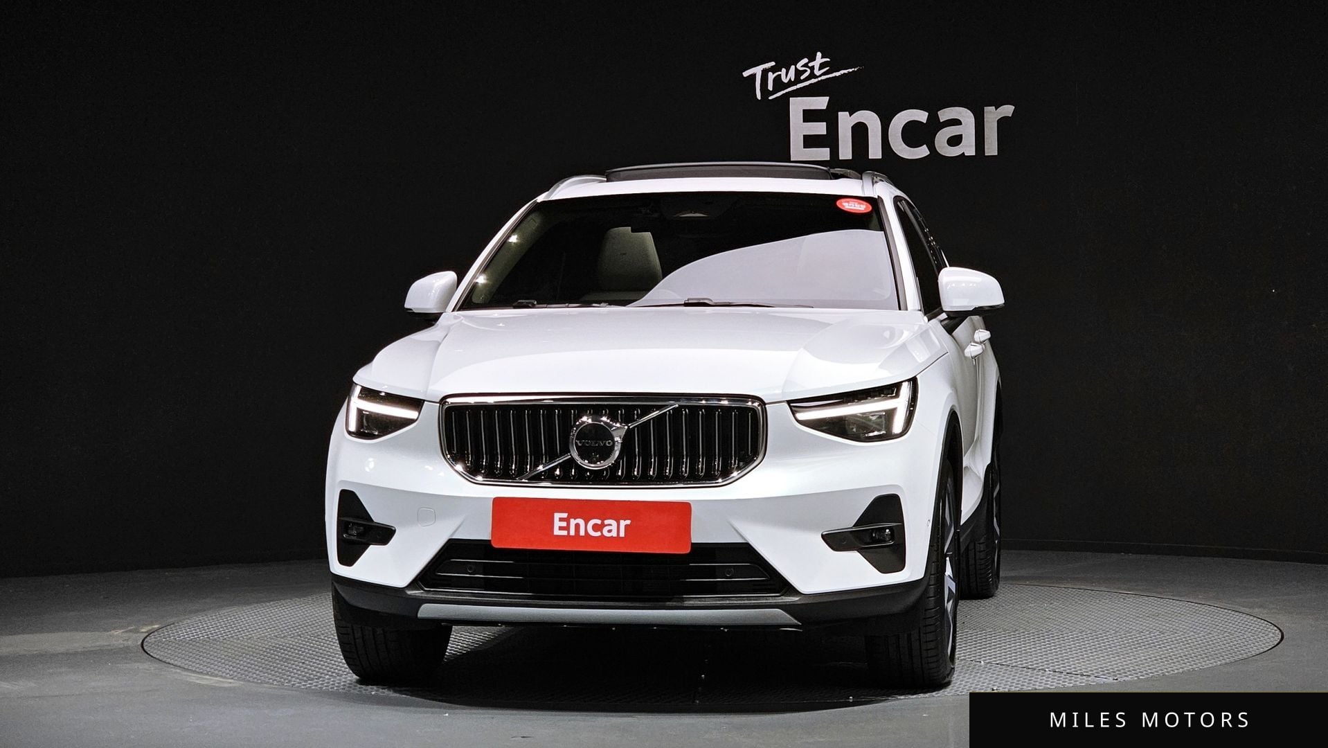 Volvo XC40 2025 — миниатюра 3