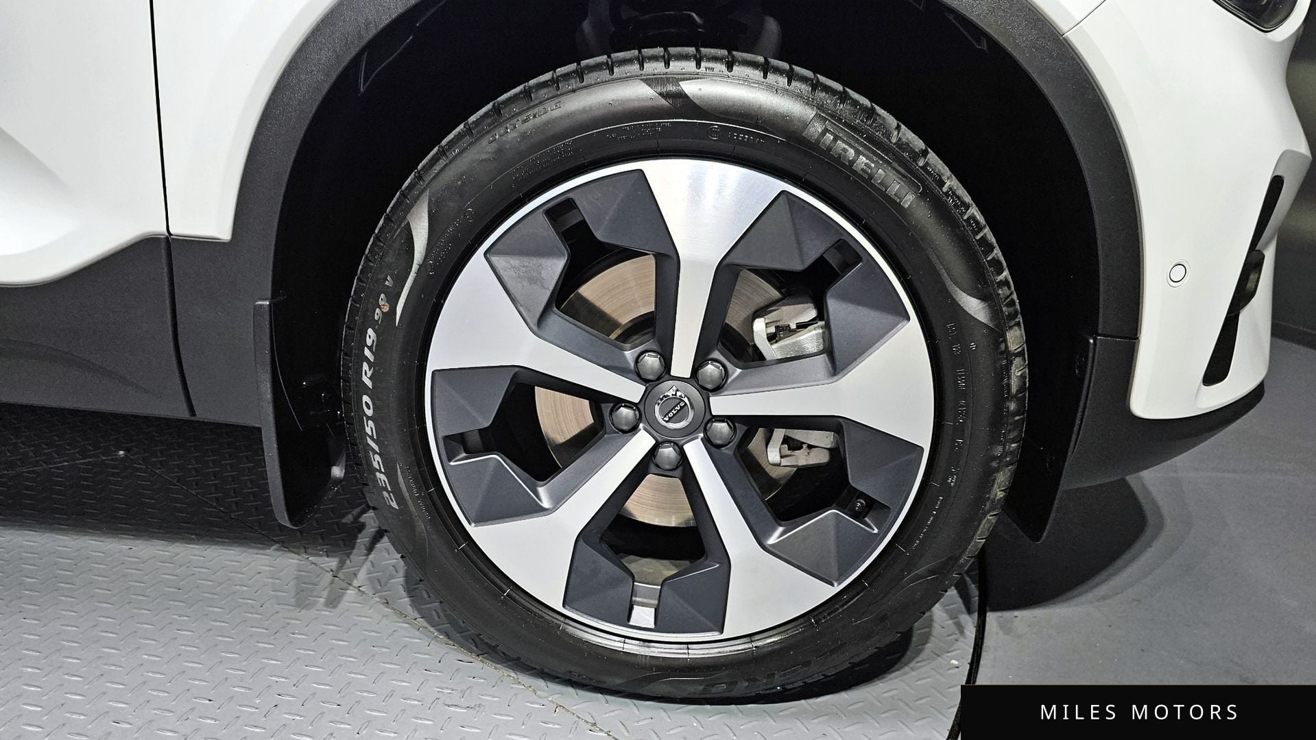 Volvo XC40 2025 — миниатюра 7