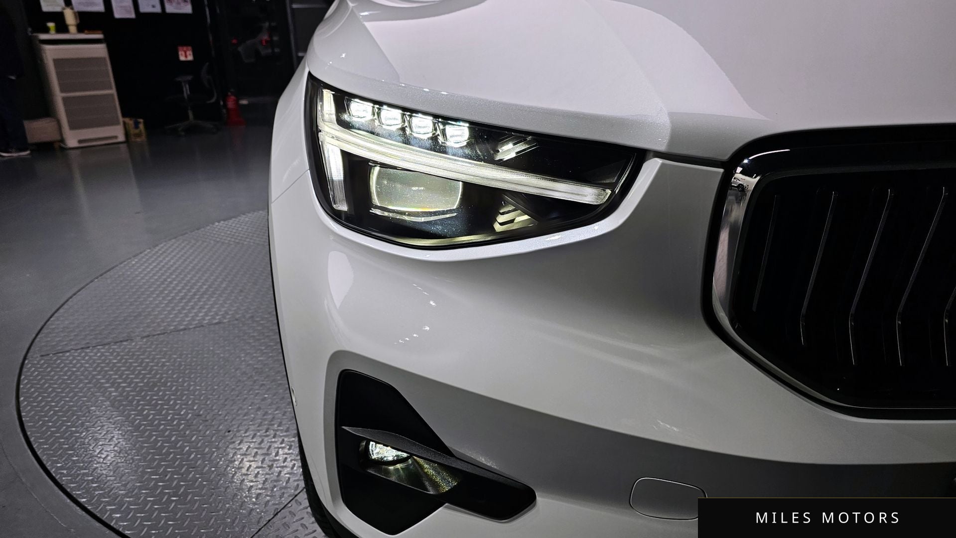Volvo XC40 2025 — миниатюра 8
