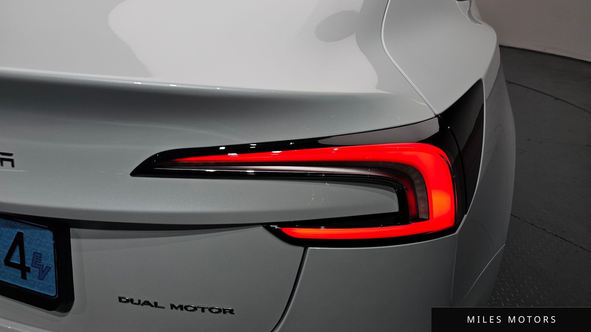 Tesla Model 3 2025 — миниатюра 8