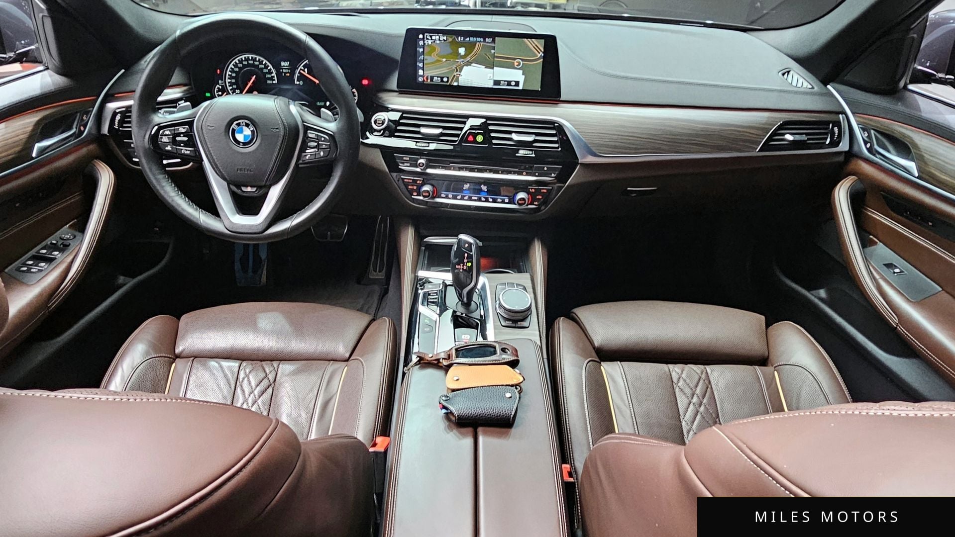 BMW 5 Series (G30) 2018 — миниатюра 10