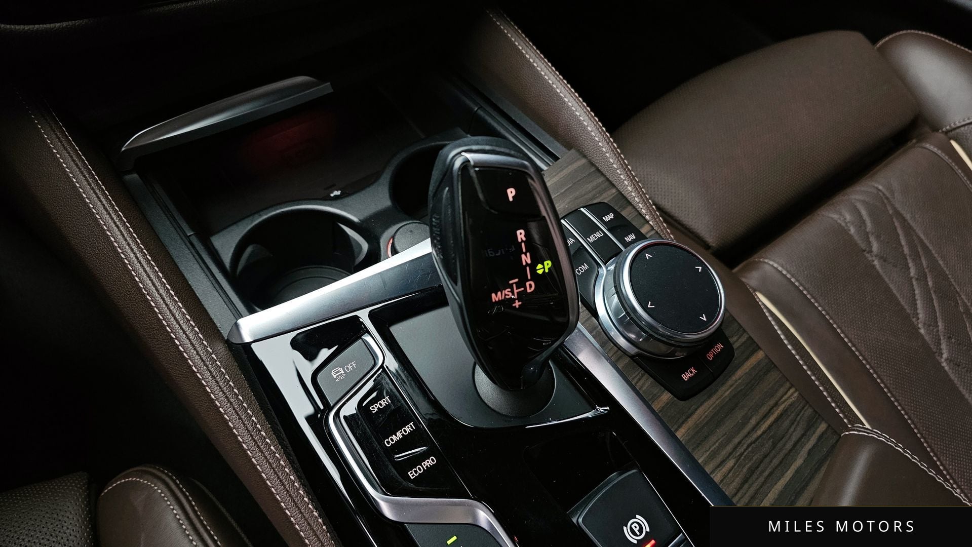 BMW 5 Series (G30) 2018 — миниатюра 12